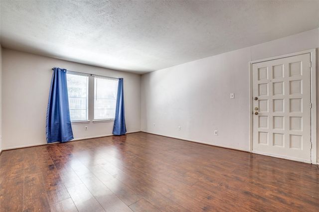 5111 Skillman Street 128, Dallas, TX 75206