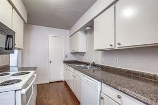 5111 Skillman Street 128, Dallas, TX 75206
