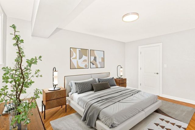 6353 W RAVEN Street 1F, Chicago, IL 60646