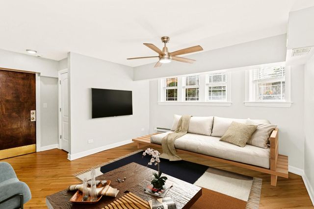 6353 W RAVEN Street 1F, Chicago, IL 60646