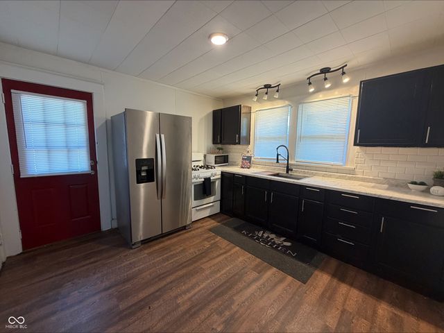 1214 E 28th Street, Anderson, IN 46016