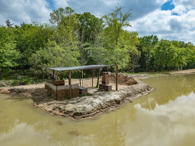 603 S Houston Street, Edgewood, TX 75117