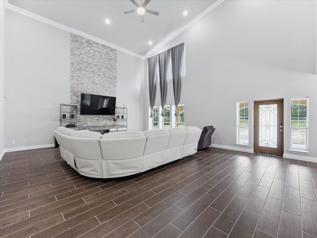 603 S Houston Street, Edgewood, TX 75117