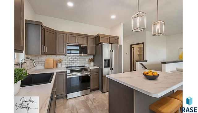 5705 W Cushman St Street, Sioux Falls, SD 57107