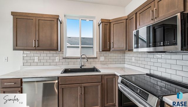 5705 W Cushman St Street, Sioux Falls, SD 57107