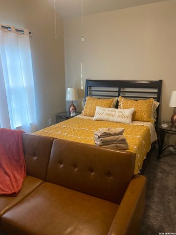1611 Dawson, San Antonio, TX 78202