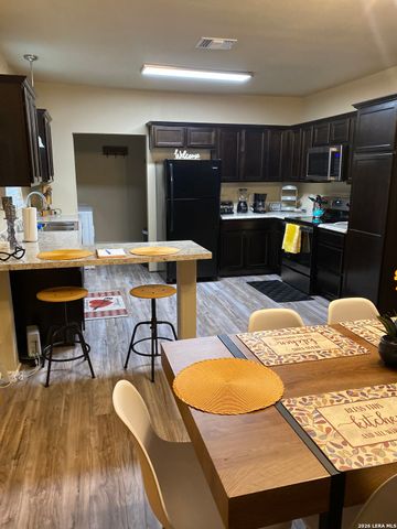 1611 Dawson, San Antonio, TX 78202