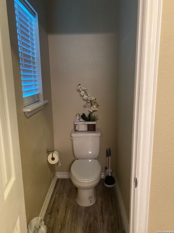1611 Dawson, San Antonio, TX 78202