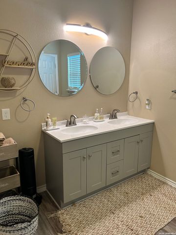 1611 Dawson, San Antonio, TX 78202