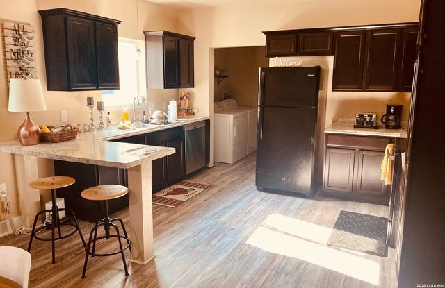 1611 Dawson, San Antonio, TX 78202