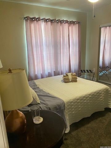 1611 Dawson, San Antonio, TX 78202