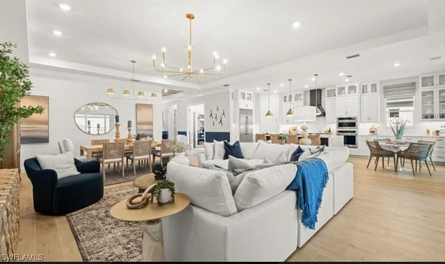 15687 Cassio WAY, Naples, FL 34114