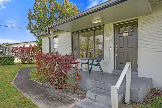 6470 Mcclellan St, Hollywood, FL 33024