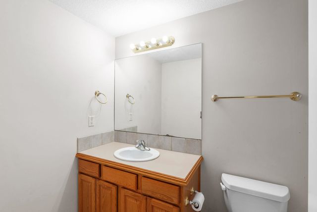 7222 E CEDARIDGE CIRCLE, Wichita, KS 67226