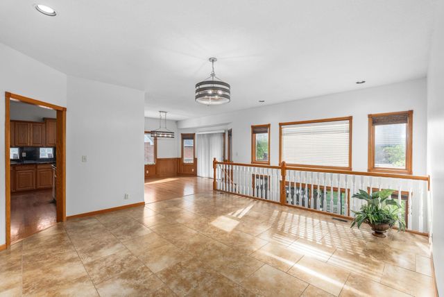 7222 E CEDARIDGE CIRCLE, Wichita, KS 67226