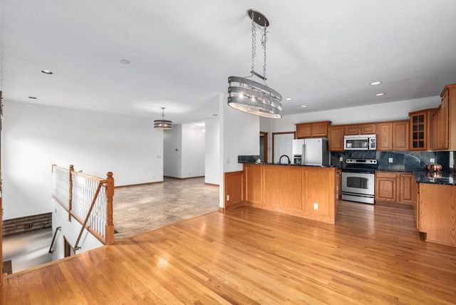 7222 E CEDARIDGE CIRCLE, Wichita, KS 67226