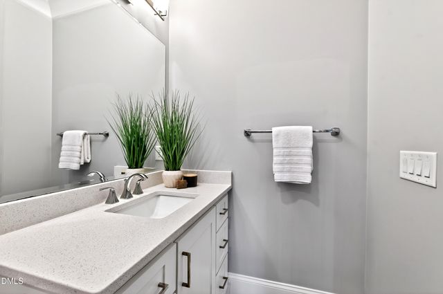 5607 Lambshire Drive, Raleigh, NC 27612