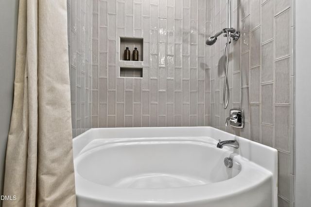 5607 Lambshire Drive, Raleigh, NC 27612