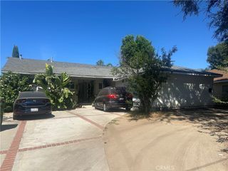 7921 Owensmouth, Los Angeles, CA 91304