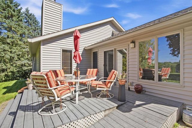 10 Apple Hill Circle, Madison, WI 53717