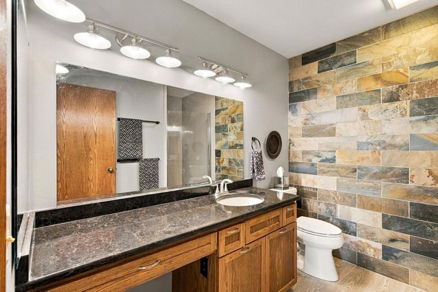 10 Apple Hill Circle, Madison, WI 53717