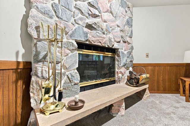 10 Apple Hill Circle, Madison, WI 53717