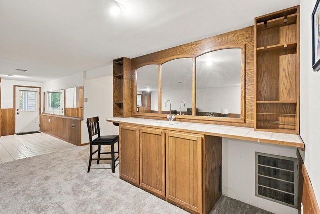 10 Apple Hill Circle, Madison, WI 53717