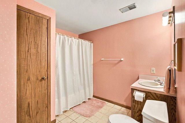 10 Apple Hill Circle, Madison, WI 53717