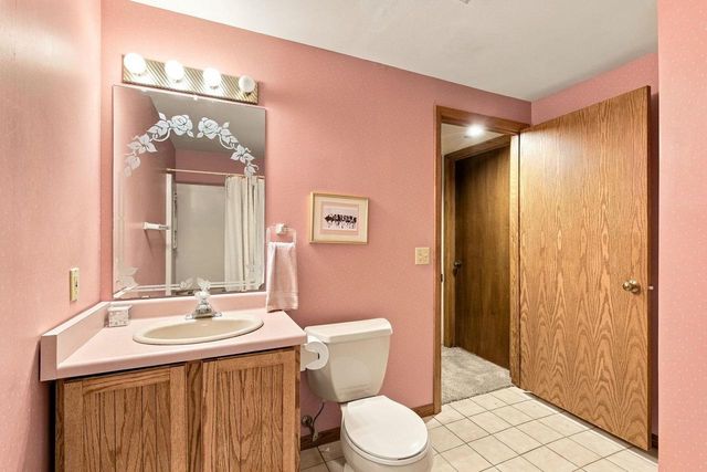 10 Apple Hill Circle, Madison, WI 53717