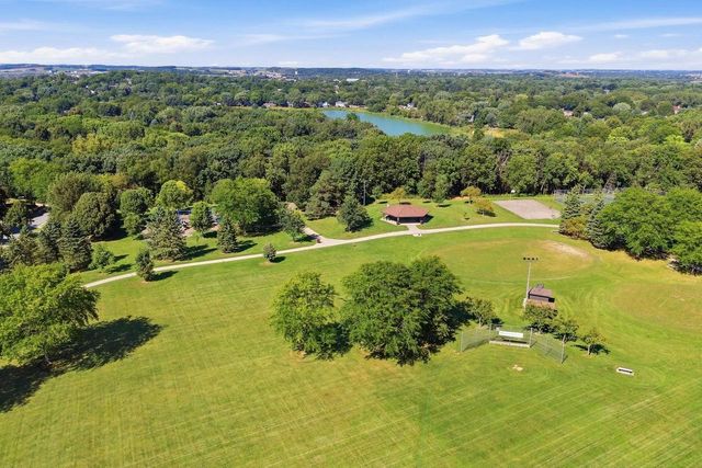 10 Apple Hill Circle, Madison, WI 53717
