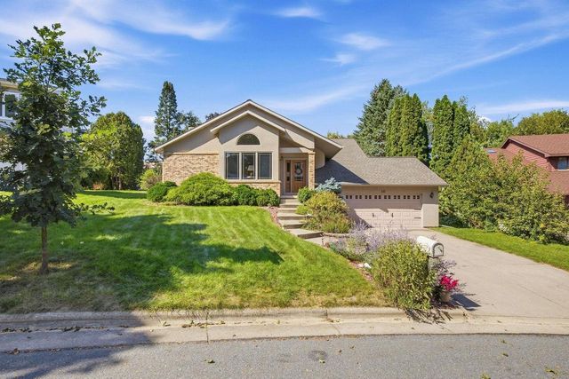 10 Apple Hill Circle, Madison, WI 53717