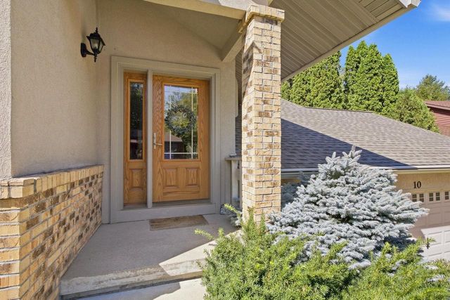 10 Apple Hill Circle, Madison, WI 53717
