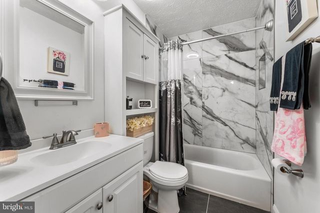 6902 CARIBOU CT, Waldorf, MD 20603