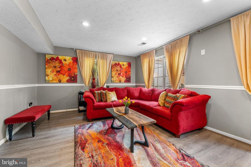 Image 17 of property listing at 6902 CARIBOU CT, Waldorf, MD 20603