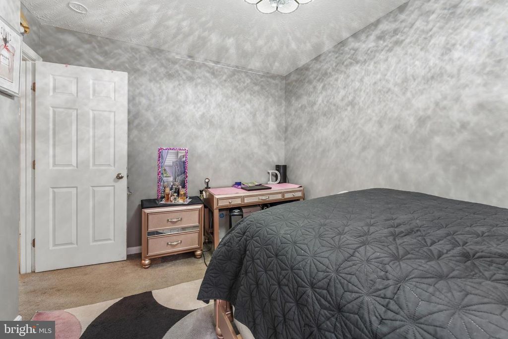 Image 27 of property listing at 6902 CARIBOU CT, Waldorf, MD 20603