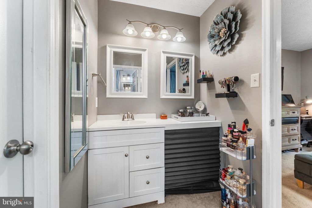 Image 29 of property listing at 6902 CARIBOU CT, Waldorf, MD 20603