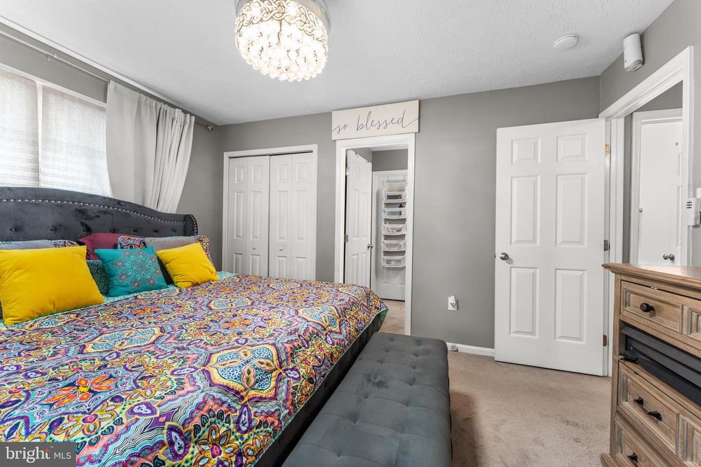 Image 33 of property listing at 6902 CARIBOU CT, Waldorf, MD 20603