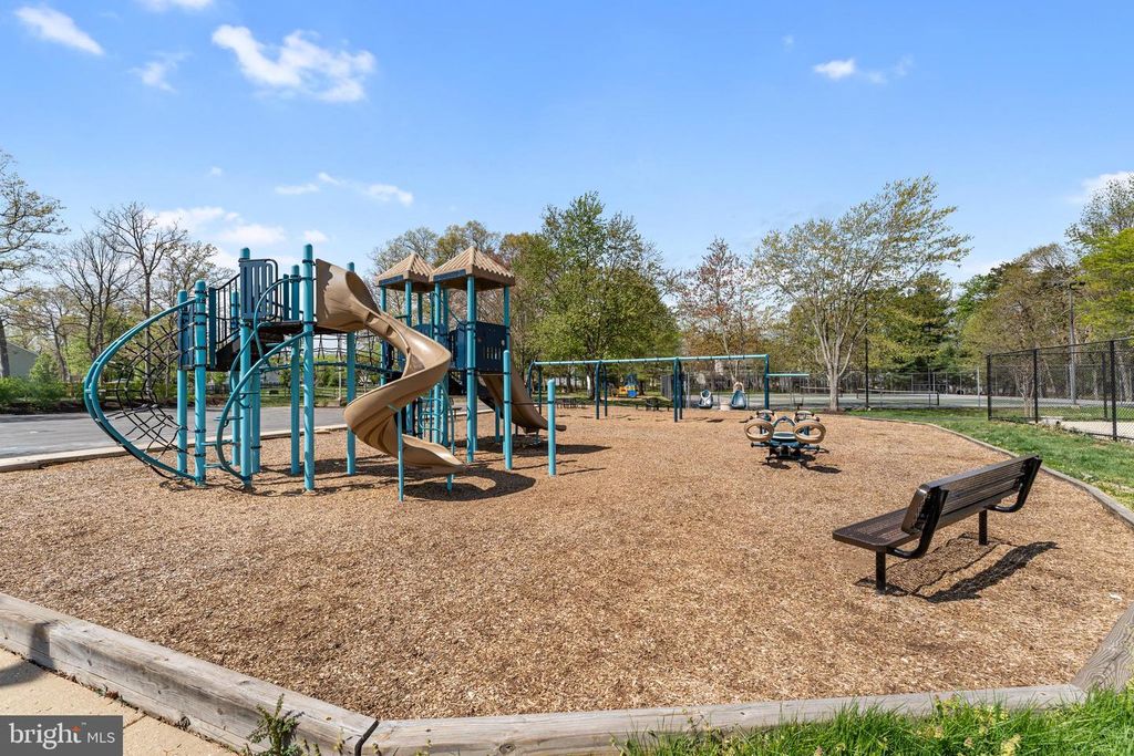 Image 44 of property listing at 6902 CARIBOU CT, Waldorf, MD 20603