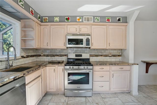 3200 Nottingham, Churchill Boro, PA 15235