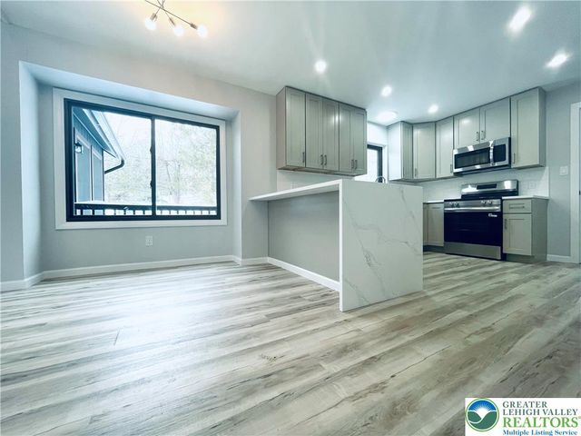 103 Ashley Court, Lehman Twp, PA 18324