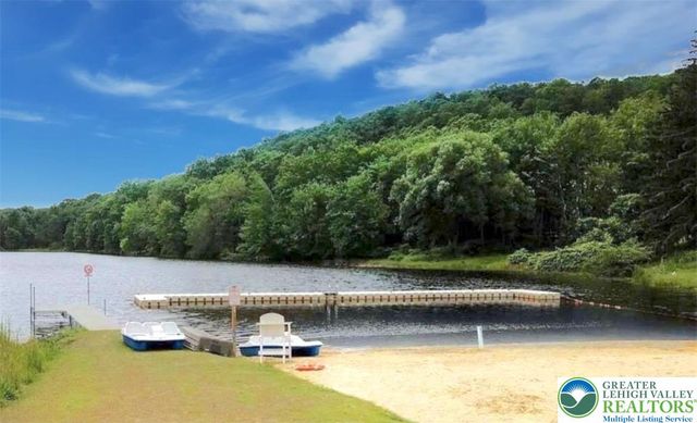 103 Ashley Court, Lehman Twp, PA 18324