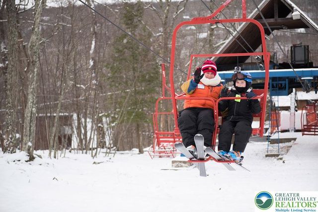 103 Ashley Court, Lehman Twp, PA 18324