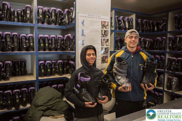 103 Ashley Court, Lehman Twp, PA 18324