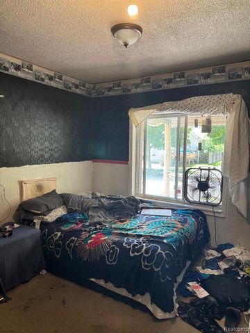 1705 Arizona Avenue, Flint, MI 48506