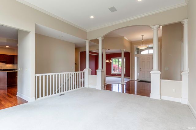 8119 Inverness Lakes Trail, Fort Wayne, IN 46804