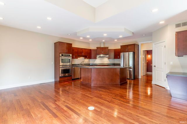 8119 Inverness Lakes Trail, Fort Wayne, IN 46804