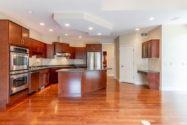 8119 Inverness Lakes Trail, Fort Wayne, IN 46804