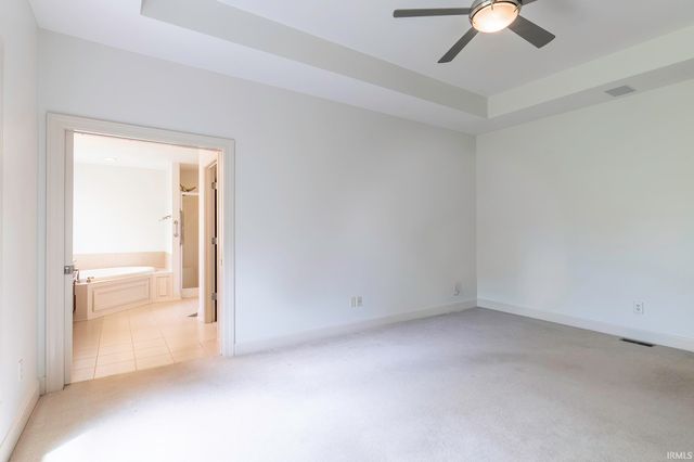8119 Inverness Lakes Trail, Fort Wayne, IN 46804
