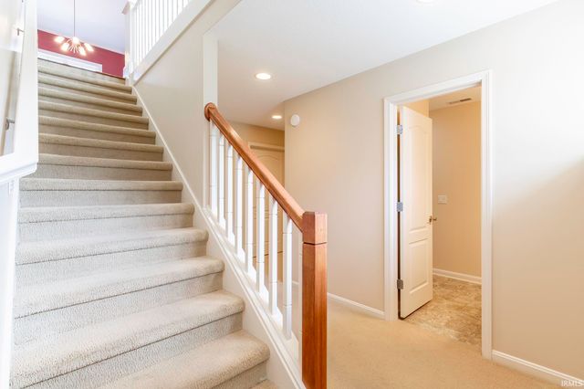 8119 Inverness Lakes Trail, Fort Wayne, IN 46804