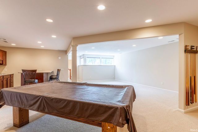 8119 Inverness Lakes Trail, Fort Wayne, IN 46804